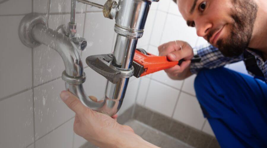Professional same day plumber services in Helendale, CA